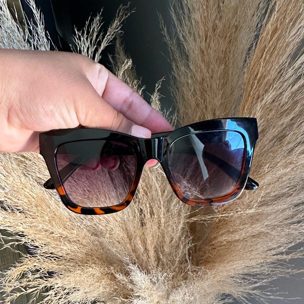 MICHEAL KORS SUNGLASSES